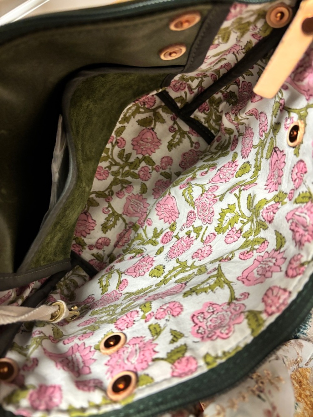 Meanwhile Back on the Farm Hunter Green Leather Small Tote - Picture 2 of 7